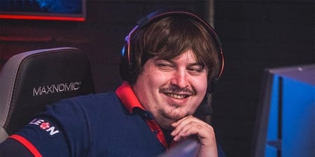 Dosia returns to CS:GO esports with Mustang Crew