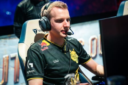 Jankos secures double celebration as G2 defeats Rogue on his birthday at the 2022 LEC Summer Split