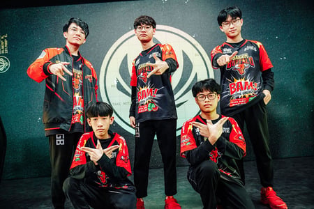 Saigon Buffalo coach & midlaner secure visas for Worlds 2022