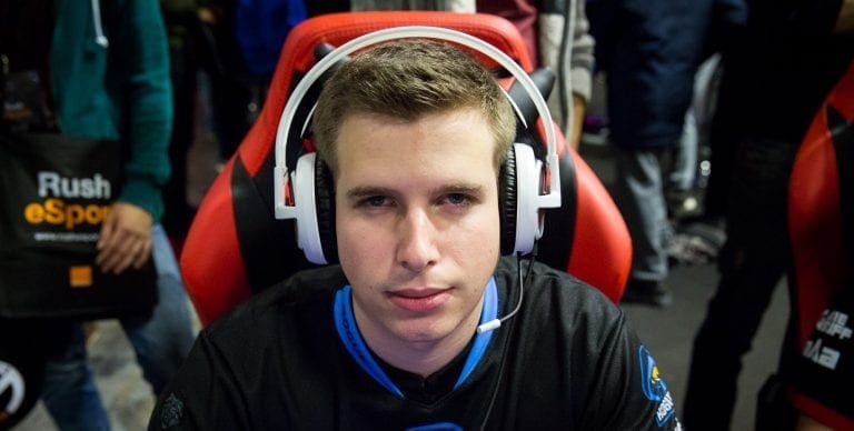 Overwatch League: Dallas Fuel signs former Rogue player aKm