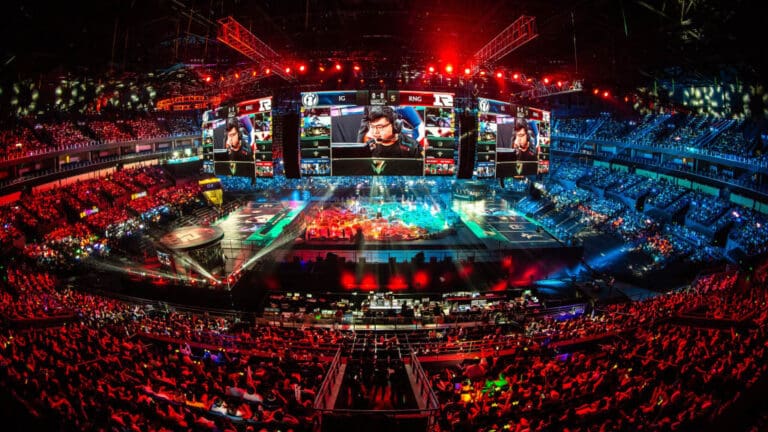 Top esports qualify for LoL Worlds 25
