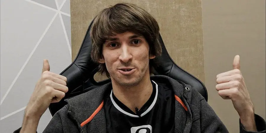 Dendi signs Excalibur to B8 Dota2 team