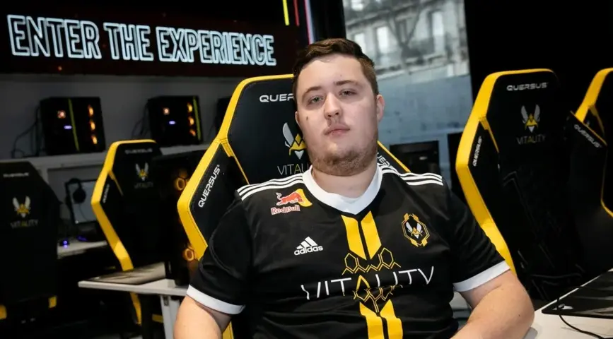 Zywoo signs new contract with Team Vitality