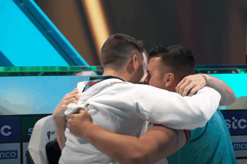 Cod Warzone EWC Final